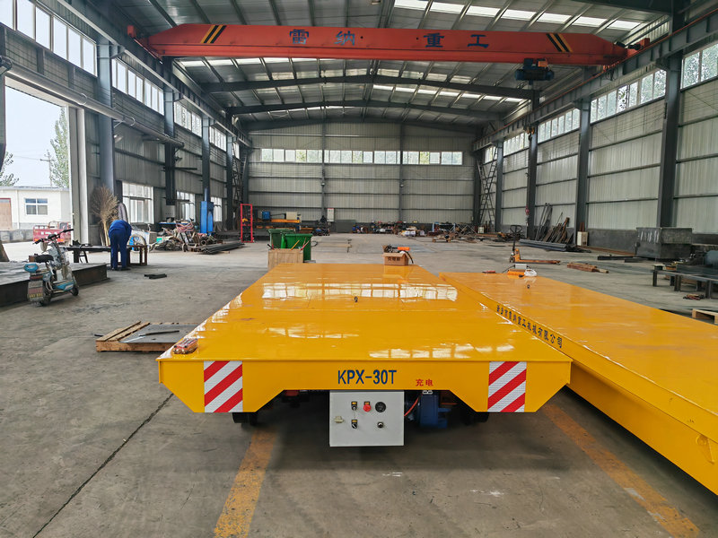 Cotxe de transferència de bateria autopropulsada de 30 tones
