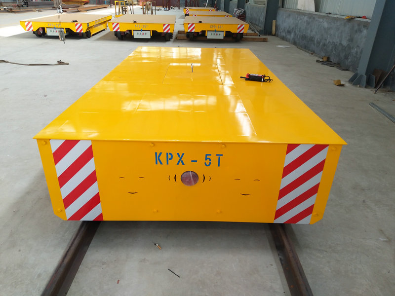 Cotxe de transport de material industrial de 5 tones personalitzat