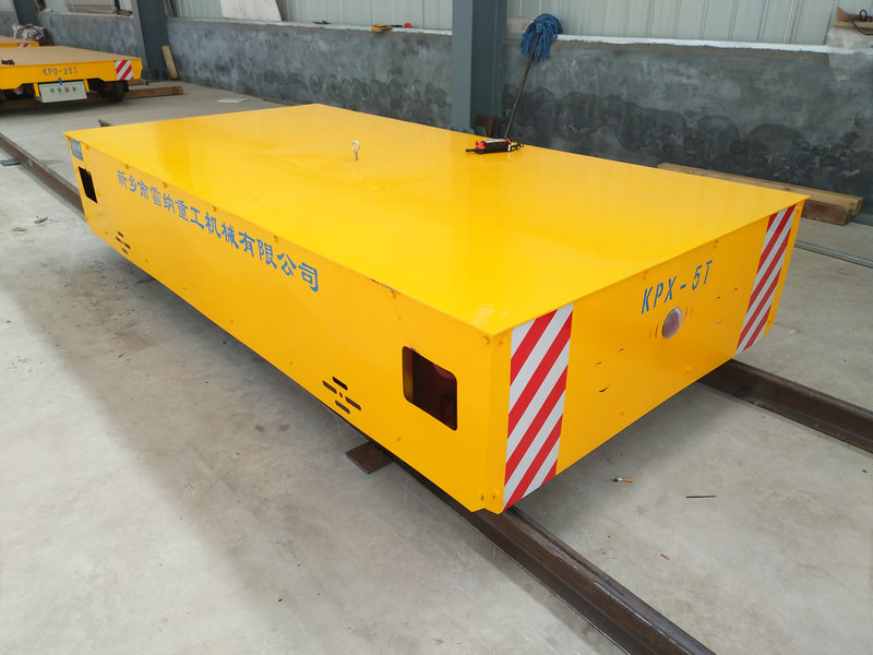 Cotxe de transport de material industrial de 5 tones personalitzat
