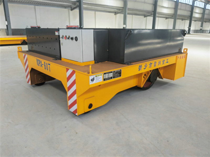 Cotxes industrials pesants de 60 tones