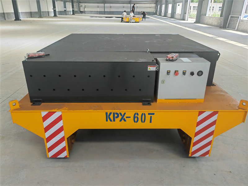 Cotxes industrials pesants de 60 tones