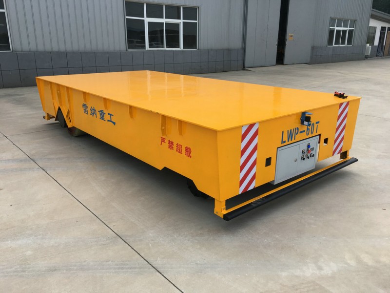 Vehicle de trasllat elèctric sense pista 60T