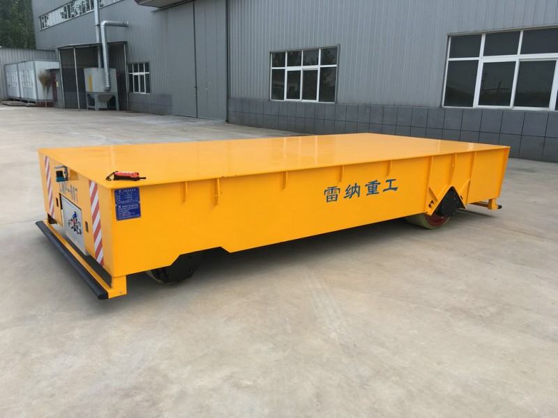 Vehicle de trasllat elèctric sense pista 60T
